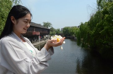 t01844f7652076248bf.jpg