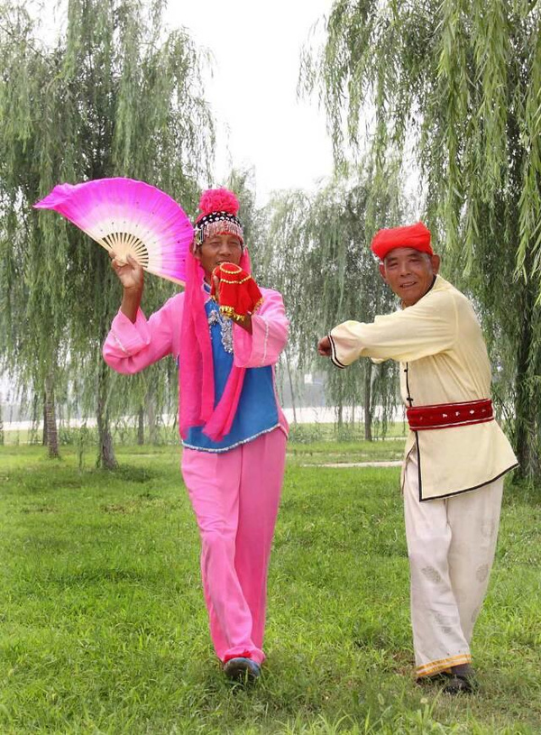 石春彩2.jpeg