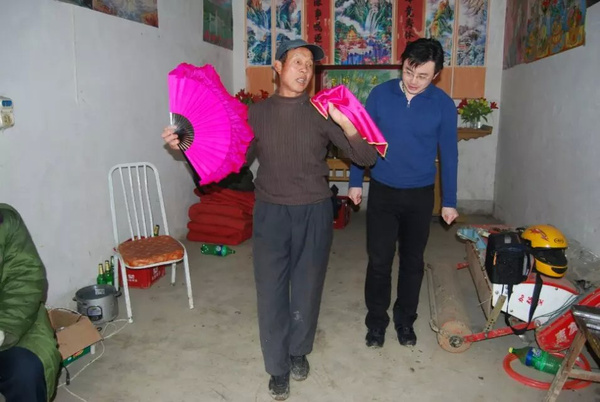 石春彩.jpeg