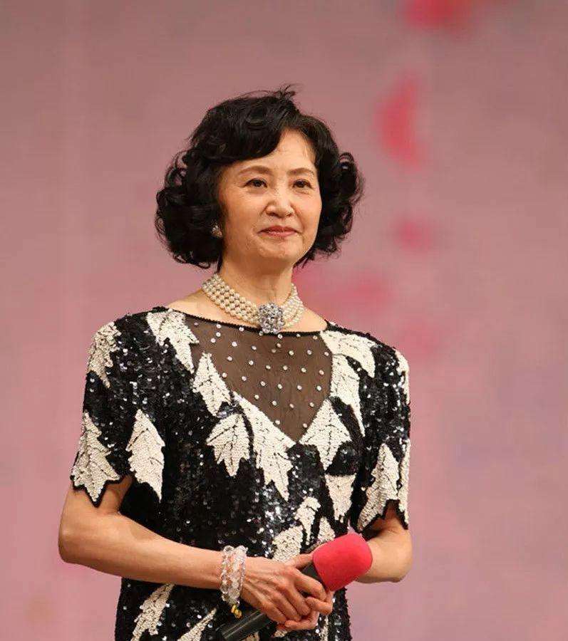 杨春霞.jpg