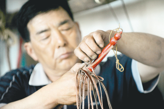 刘锡印马具制作技艺.jpg