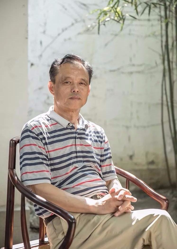 许家千.jpg