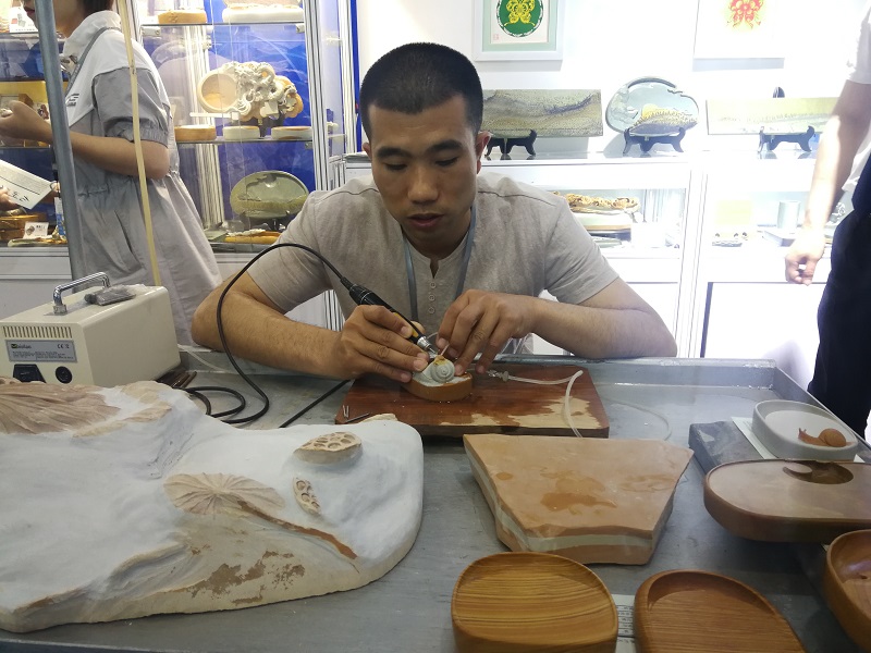赵九洲.1.jpg