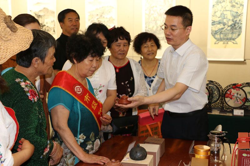 17一包榛一泡茶 (2).JPG