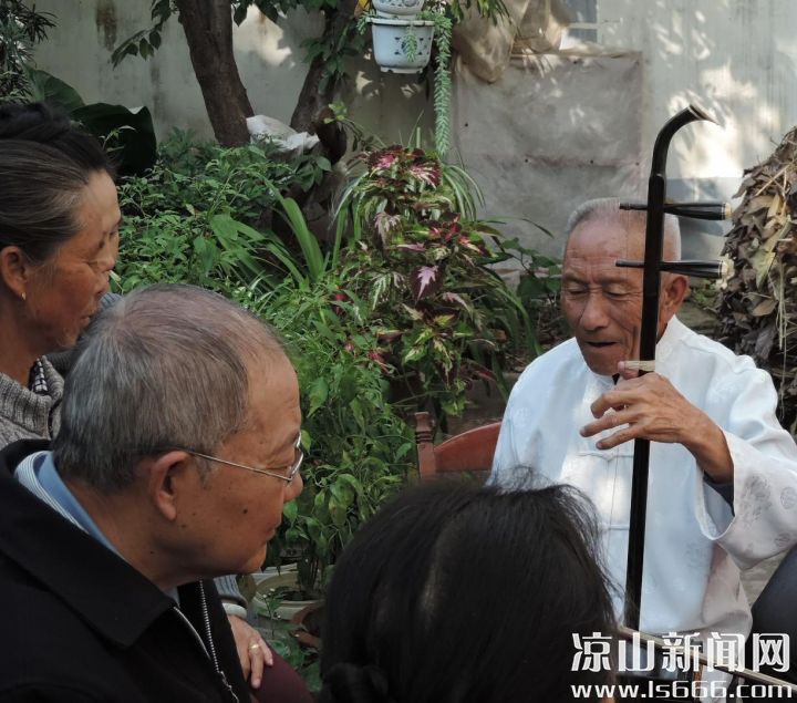 韩定生.jpg