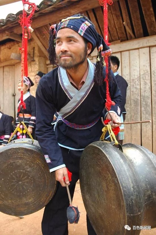 黄明荣3.jpg