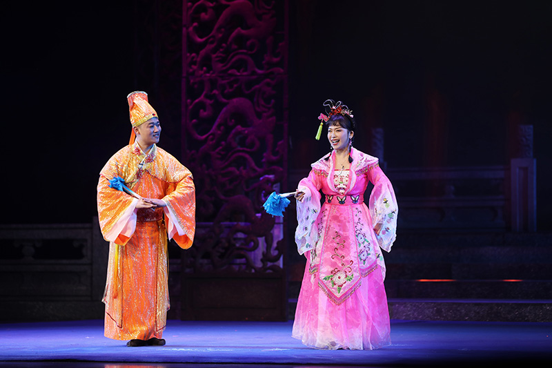 2023年2月4日辽河大剧院演出二人转《大西厢》表演者：王磊，曾斌。（拍摄：铁岭艺术团摄制组）.jpg