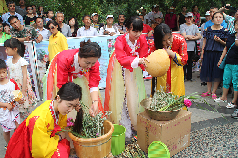 2014年6月2日龙首山菖蒲洗头   拍摄者：吴致鸫.JPG