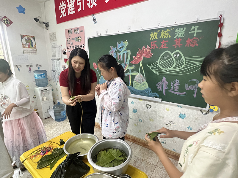 外研学校端午 (20).jpg