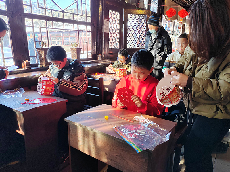 银冈书院做灯笼 (5).jpg